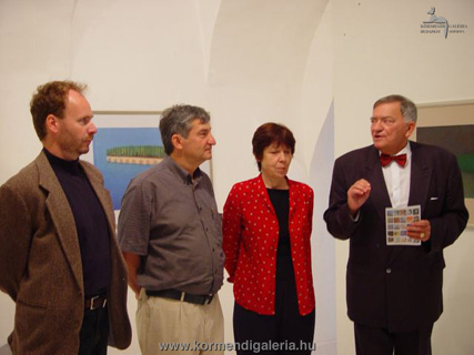 Hefter László üvegművész, Bikácsi Daniella festőművész, valamint Csák Máté megnyitja a kiállítást