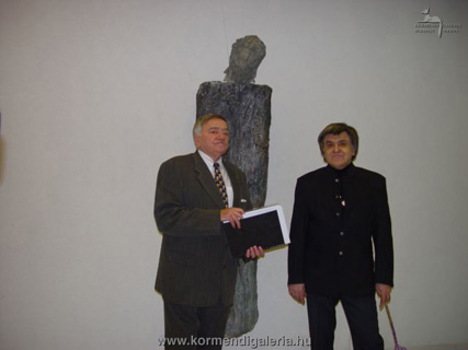 CSák Máté és Marosits István szobrászművész a kiállítás megnyitón