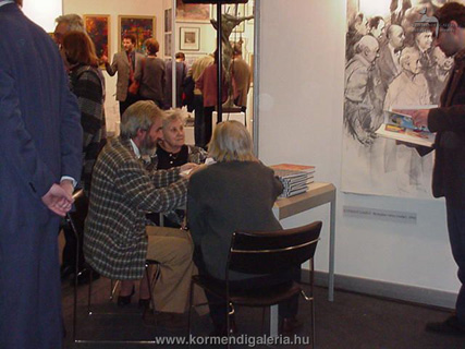 Az asztalnál Orosz Gellért festőművész, és Körmendi Anna édesanyja