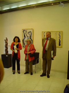 Nagy T. Katalin megnyitja a kiállítást