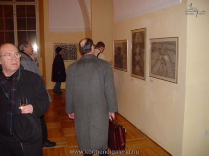 Klimó Károly festőművész a kiállításon