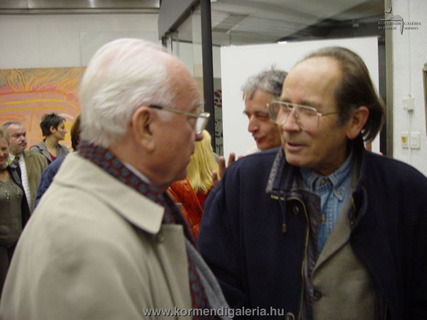 Sváby Lajos festőművész, dr. Doszpod József gyüjtő, a háttérben Végh András és Fehér László festőművész