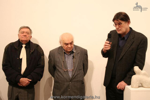 Csák Máté és Deim Pál festőművész, Wehner Tibor művészettörténész a kiállítás megnyitón